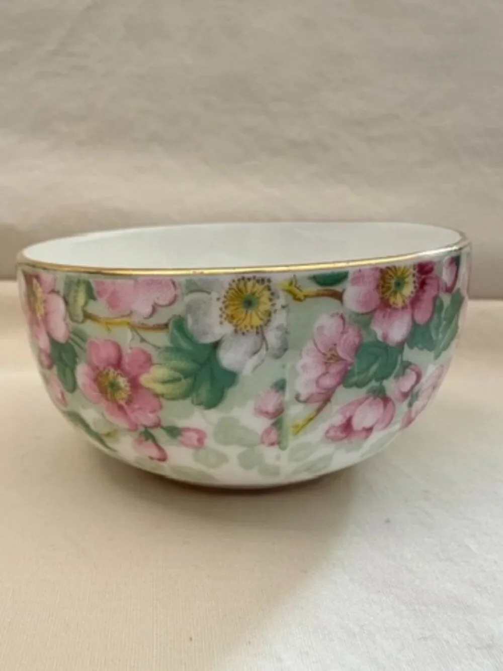 Vintage Crown Staffordshire Maytime Pattern Bowl - Picture 2 of 8